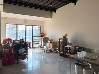 Disewakan 2 ruko rendeng Podomoro Park Buah Batu