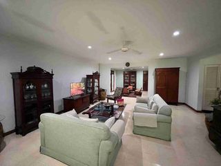 Rumah Luas Jati Padang