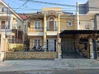 Dijual Rumah Citra Garden 2 ex , 10x19, 190 m2, bangunan 2.5 lt, 350 m2