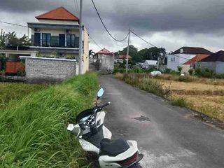 Tanah luas kecil Jl  Tukad Balian Renon gg Damai