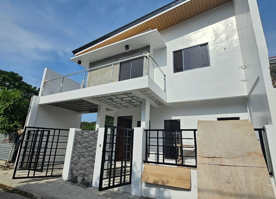 Topaz Street, Villa Esmeralda, Santa Rosa, Laguna image 3