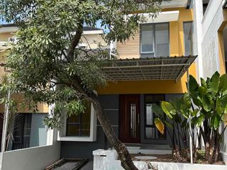 Dijual cepat dibawah harga pasar rumah dua lantai di Pandanaran Hills semarang