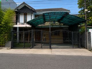 Rumah LELANG Murah Nyaman SHM 2 lantai di ⁠Jl.Parakan Saat 2, Kota Bandung