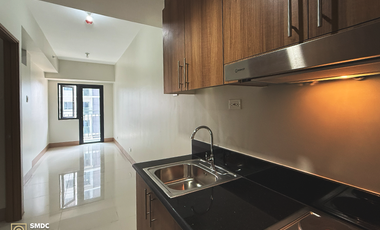 1 Bedroom Unit with balcony for Rent, in Unit B020950 Tower 2 Shore 2 Residences Pasay City