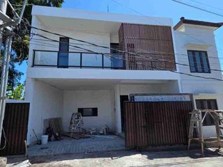 Di jual rumah jalan Bakung , Kesiman , Denpasar, Bali