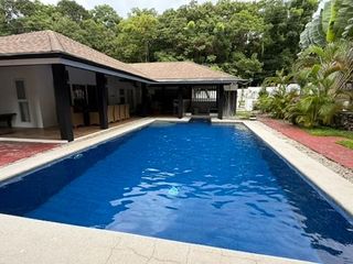 LAIYA BATANGAS BEAUTIFUL UNIQUE TROPICAL RESORT TYPE VILLA WITH BIG POOL, perfect for entertaining, San Juan, Batangas for Sale by Foreigner! Also Airbnb Ooeration possible!