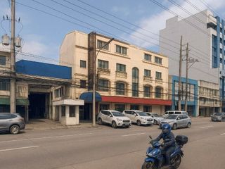 1,350 sqm Commercial Building for Sale in Quezon City