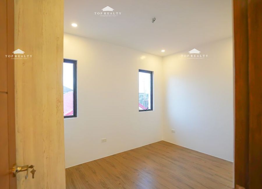 Greenwoods East Drive, Greenwood 10, Santa Ana, Taytay, Rizal image 2