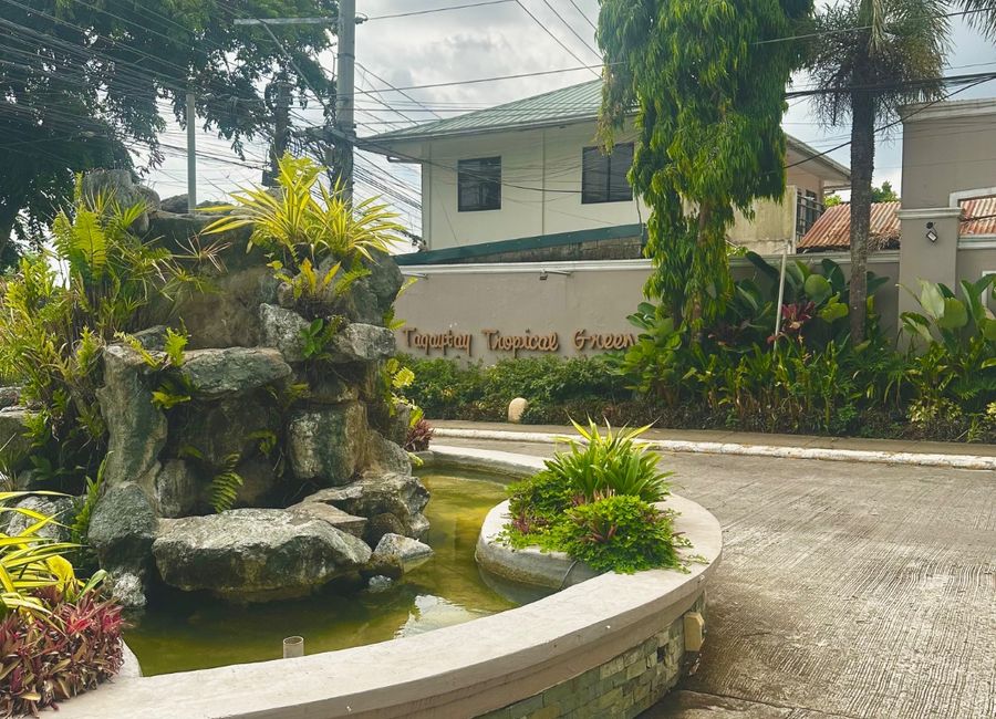 Molave, Tagaytay Tropical Greens, Patutong Malaki South, Tagaytay, Cavite