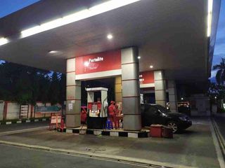 Pompa SPBU Masih Operasional Sunset Road Kuta Bali