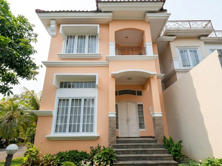 Hunian Double Fasad Full Furnished di Jati bening dekat Tol Jati bening