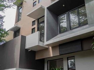 Ruko 3 lantai siap pakai di jl. sumatera jombang ciputat