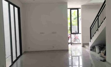 di jual rumah baru modern sutami setrasari pasteur