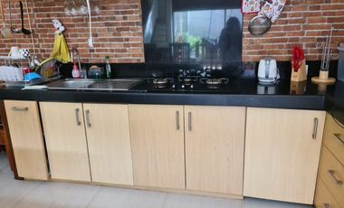 Dijual rumah tinggal one gate di Denpasar Selatan, Bali