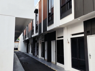 Rumah Non Carport dilokasi Premium Cempaka Putih Timur Jakarta Pusat