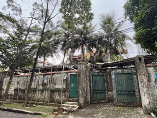 Dijual dan Disewa Rumah Hitung Tanah Lokasi Premium Depan Taman Proklamasi