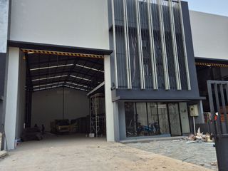 Dijual Murah Ruko Baru Akses kontainer di Kawasan Industri Legok Tangerang