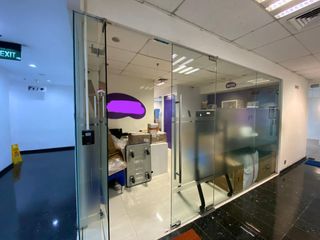disewakan ruang kantor full furnish di jakarta barat