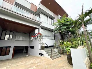 Rumah Baru Modern Minimalis Furnish Dalam Cluster Di Cilandak