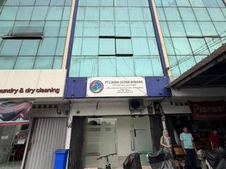 Ruko 3 Lantai di Jatiwaringin Raya Jakarta
