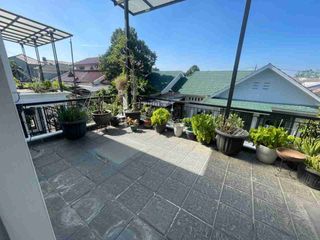 Best Deal! Rumah Besar Semi Furnished di Larangan Tangerang – 2,5 Lantai, Luas & Elegan