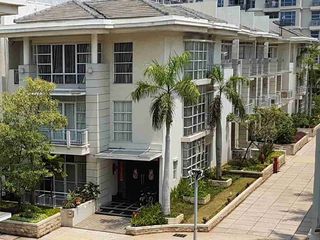 dijual garden house cbd pluit jakut