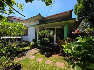 Rumah Asri Tanah Luas Dekat RS Mitra Keluarga Pamulang