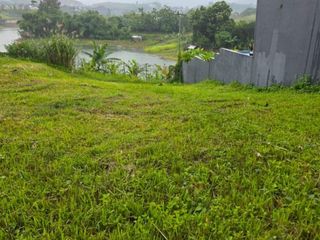 Tanah Kavling Kota Baru Parahyangan Tatar Kumalasinta View Danau Hadap Tenggara Siap Bangun