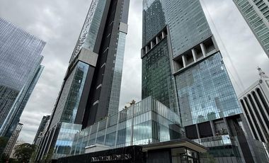 RUSH SALE 2 BEDROOM GLASS SUITE IN PARK CENTRAL TOWERS