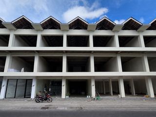 SHOPHOUSE RUKO 400METERS TO ECHO BEACH CANGGU