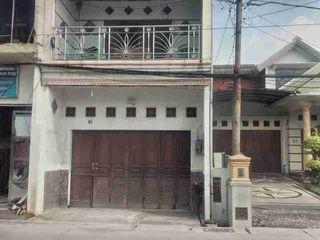 Lahan usaha aktif luas 72 m2 harga 1,2 Milyar di Kolonel Sugiono, Waru, Sidoarjo