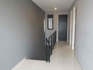 Dijual Siap Huni sudah Renov Rumah 3 LT di Taman Ratu BEBAS Banjir