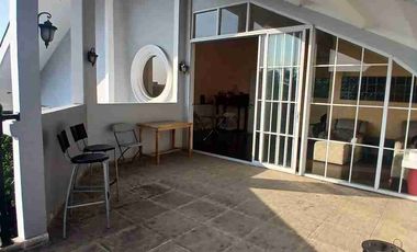 dijual rumah ditaman grisenda  design American classic