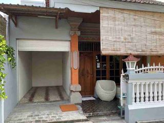 Dijual Rumah 2 Lt, Harga Terjangkau, di Muding, Kerobokan dekat Kuta dan Canggu