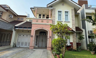 DIJUAL CEPAT!  Rumah 2 Lantai di Alam Sutra Dekat Mall Living World