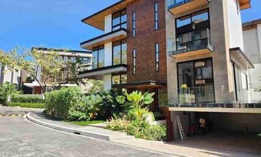 HOUSE AND LOT FOR SALE AT MCKINLEY HILL VILLAGE, TAGUIG CITY, METRO MANILA
