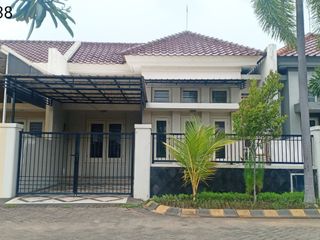 SEWA RUMAH NYAMAN JALAN KEMBAR CENTRAL PARK GUNUNG ANYAR