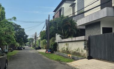 DIJUAL VILLA DI LOKASI STRATEGIS  DEWI SARASWATI, SEMINYAK