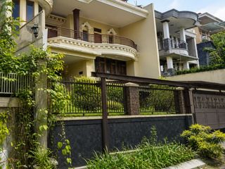 Rumah LELANG mewah SHM strategis di Setra Duta Raya, Bandung
