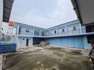WTS - DIJUAL Showroom ex Bengkel di Cipondoh, Tangerang