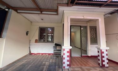 Rumah Metro Permata 1 Dijual Harga Murah Siap Huni Tidak Banjir Lokasi Strategis Dekat Gerbang Tol Karang Tengah Tangerang