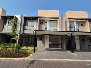 Disewa Murah Rumah Baru Siap Huni 4 Kamar dalam Cluster Elit Villa Pasir Putih 5 PIK 2