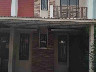 DIJUAL RUMAH GREEN LAKE CITY