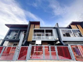 Brand New San Antonio Village 4BR Executive Townhouse 221sqm Lahug