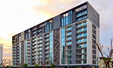 Ultra Luxury BGC Condo | 5% Downpayment + Free Parking + Smart Home