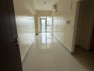 1 Bedroom Condo for  Sale in Uptown Parksuites Tower 2 Uptown BGC