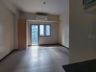 EXPERIENCE PRIME CITY LIVING AT THE ELLIS