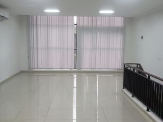 Dijual Ruko 3 Lantai Siap Pakai Lokasi Strategis Dekat Stasiun Jurang Mangu di Ciputat Tangsel Fr-17373