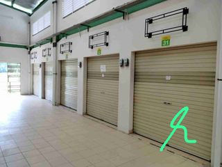 KIOS DI PASAR MODERN AREA PARUNG PANJANG