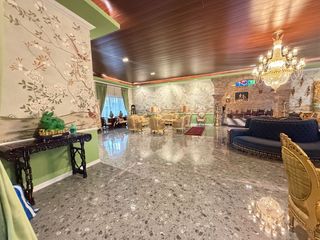 Huge 600 SQM Property in Corinthian Gardens For Sale